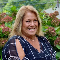 Lisa Halloran